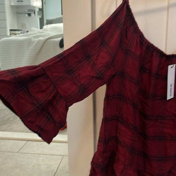 Off the shoulder plaid blouse - Picture 2 of 2